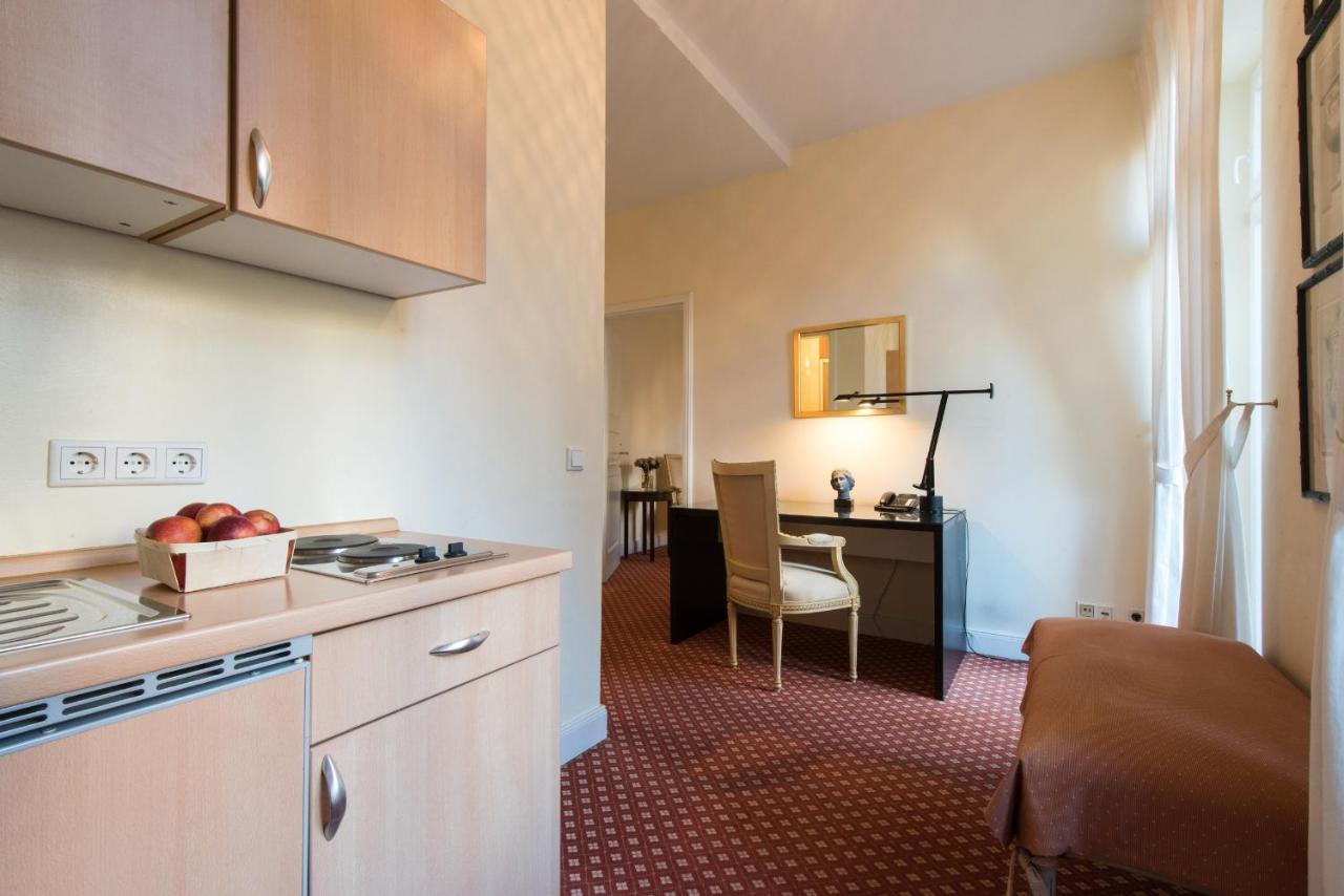 Dirazi Guesthouse & Apartments Gmbh Francoforte sul Meno Esterno foto